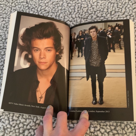 🍋 TEN for $25!!! NEW!!! ATTENTION: HARRY STYLES’ FANS - Picture 3 of 10